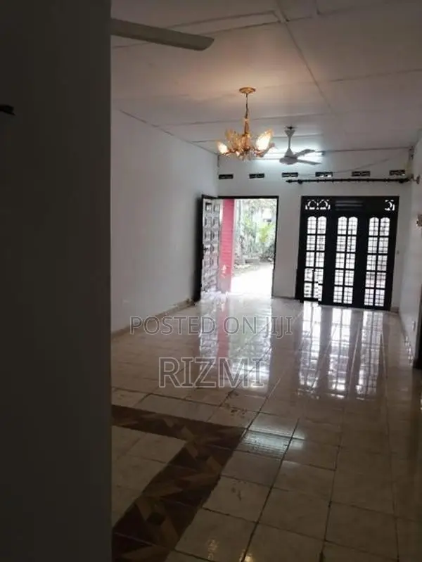 6BR Separate 2 Unit House for Rent in Kalubowila Off Saranakara