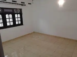 6BR Separate 2 Unit House for Rent in Kalubowila Off Saranakara