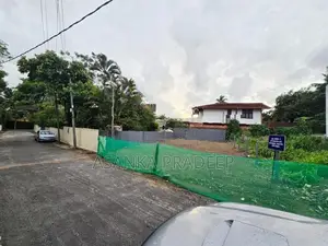 174 බස් පාරට මීටර් 75ක දුරින් පර්චස් 8ක වටිනා ඉඩම පැලවත්තෙන් විකිනීමට