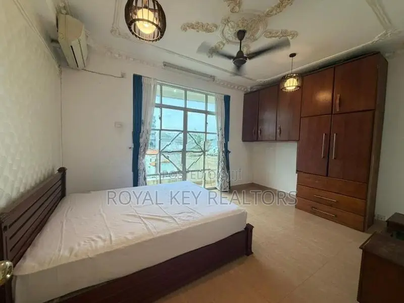 03 Bedroom Furnished Apartment for Rent Colombo 04