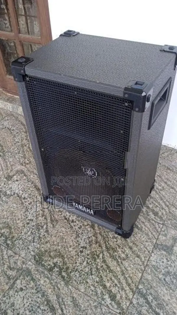 YAMAHA Speaker 12"