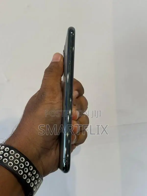Apple iPhone 11 Pro Max (Used)
