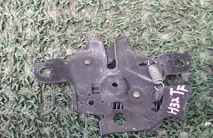 Toyota Prius ZVW30 Bonnet Catch Lock