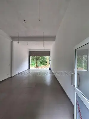 Commercial Building for Rent in Menikhinna