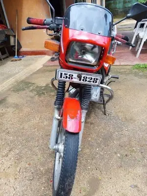 Suzuki GS 125 1999