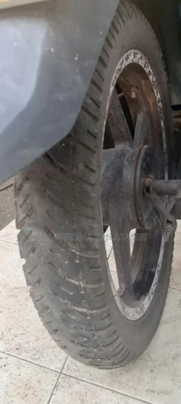 Bajaj Discover 2010
