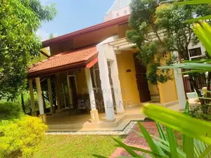 Kurunegala ගෘහ භාණ්ඩ ‎සමග අංගසම්පූර්ණ නිවසක්