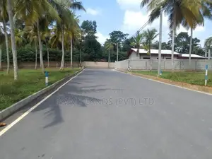 ගම්පහට ආසන්නව ඉඩමක් විකිණීමට