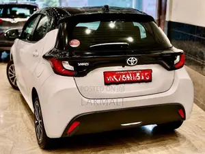 Toyota Yaris Two-Tone LTD 2023