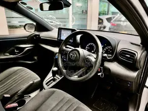Toyota Yaris Two-Tone LTD 2023