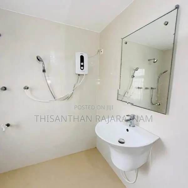 Private Double Room Guesthouse in Jaffna
