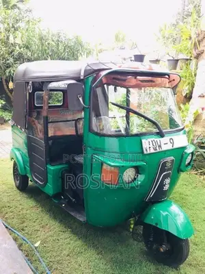 Bajaj RE 4 Stroke 2010