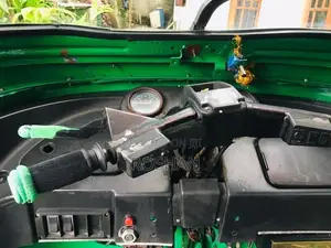 Bajaj RE 4 Stroke 2010