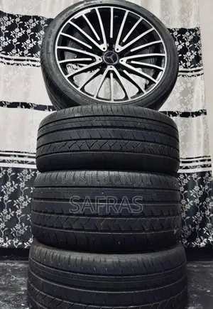 Mercedes-Benz Alloy Wheels with Tyres 245/40ZR19