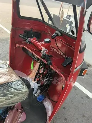 Bajaj RE 206 1999