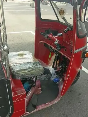 Bajaj RE 206 1999