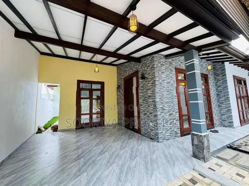 Brand New Uncommon Spacious House for Sale in Piliyandala