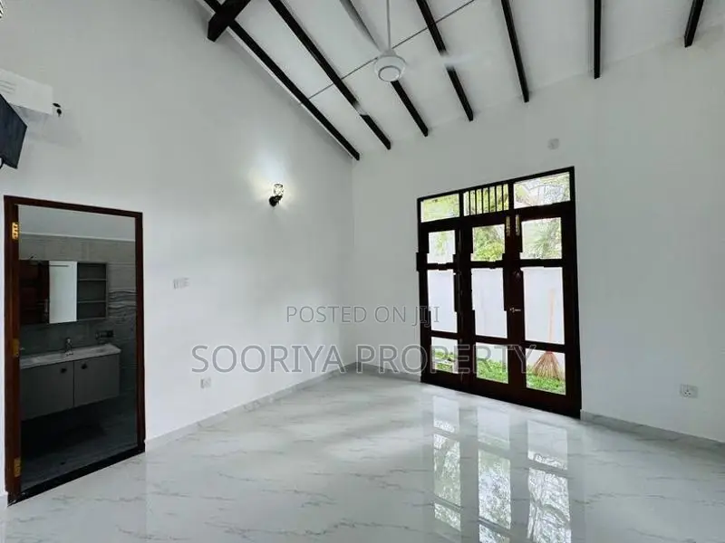 Brand New Uncommon Spacious House for Sale in Piliyandala