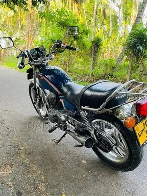 Honda CM Custom 2006