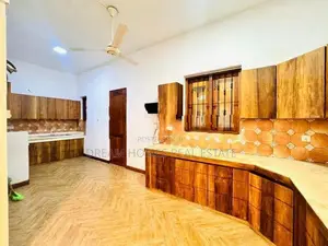 Elegant 3-Storey Family Home with Rooftop Terrace – Kalubowila