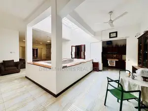 Elegant 3-Storey Family Home with Rooftop Terrace – Kalubowila