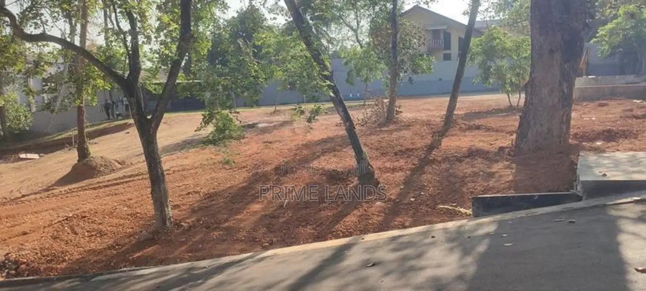 Pannipitiya , Residential Land for Sale in Railway Avenue