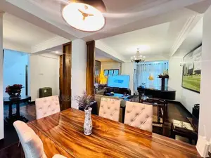 Modern Spacious House with Rooftop Pool – Colombo 7