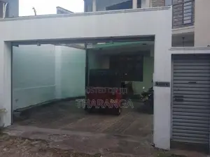 Luxury House for Sale in Bellanwila