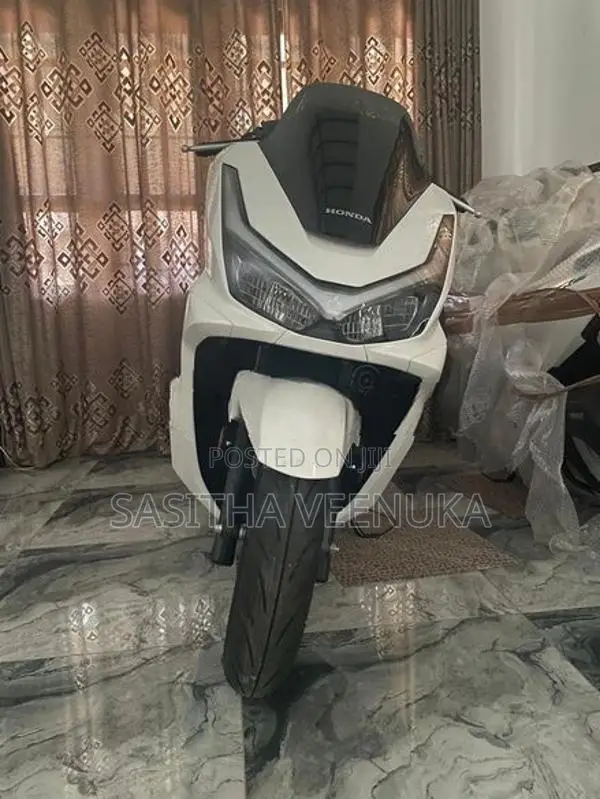 Honda PCX160 2025