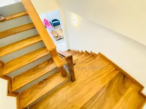 4 Bedroom House for Sale Athurugiriya