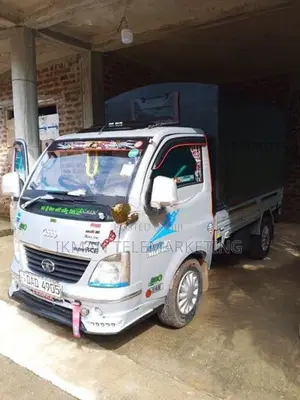 Tata Dimo Lokka 2016