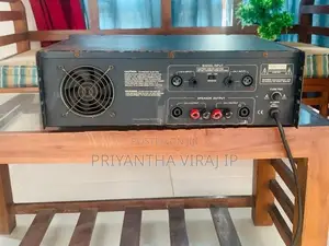 Max BA 3250 Power Amplifier