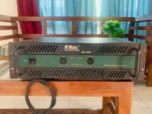 Max BA 3250 Power Amplifier