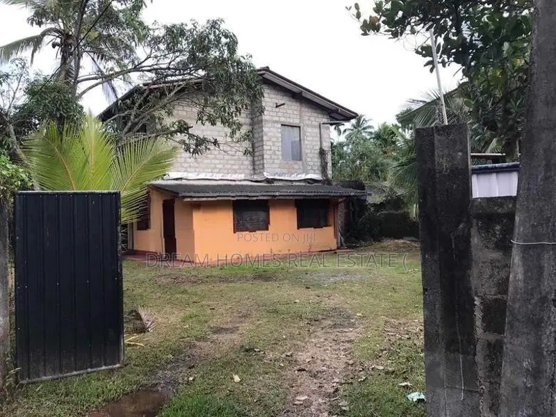 Prime Residential House in Malabe – Close to Highway Access
