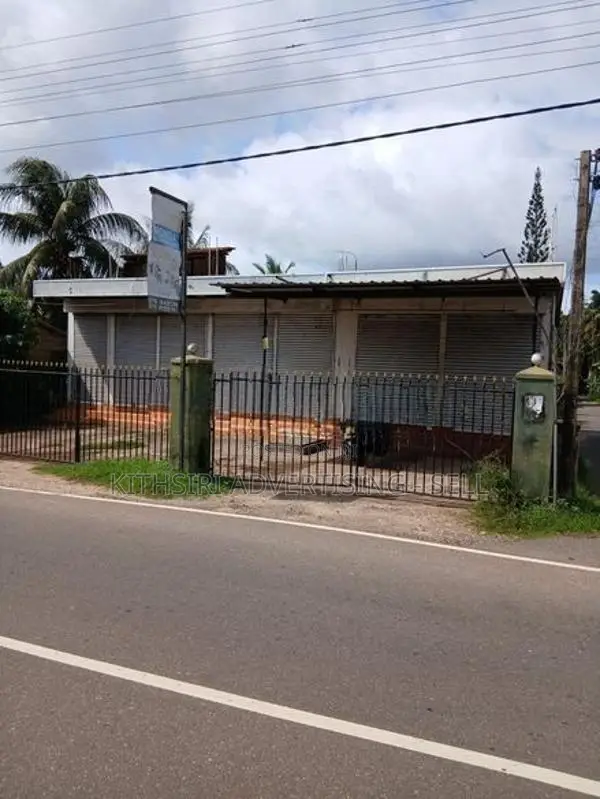 Commercial Building for Rent in Wennappuwa
