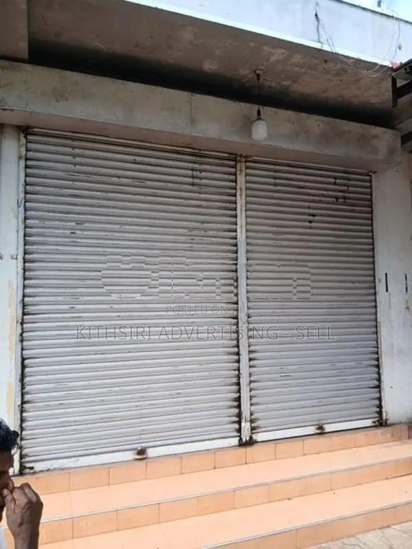 Commercial Building for Rent in Wennappuwa