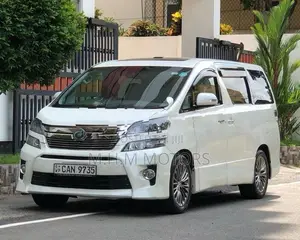 Toyota Vellfire 2012