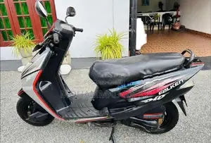 Honda Dio 2011