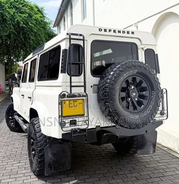 Land Rover Defender 1992