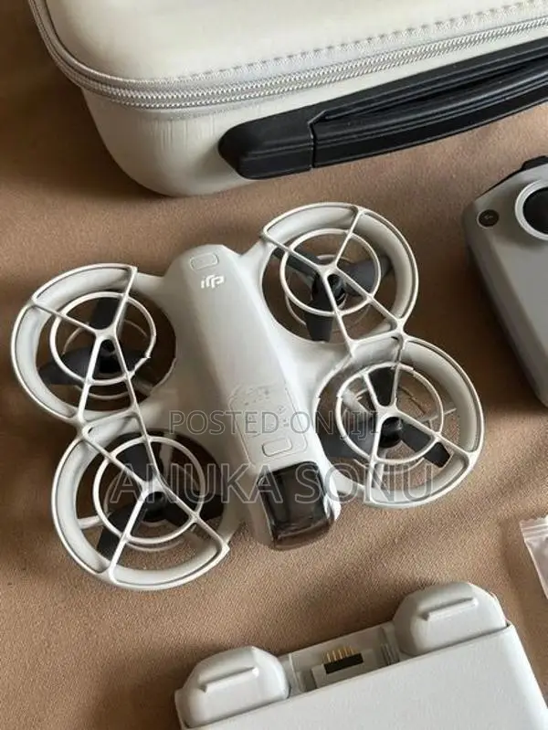DJI Neo Combo