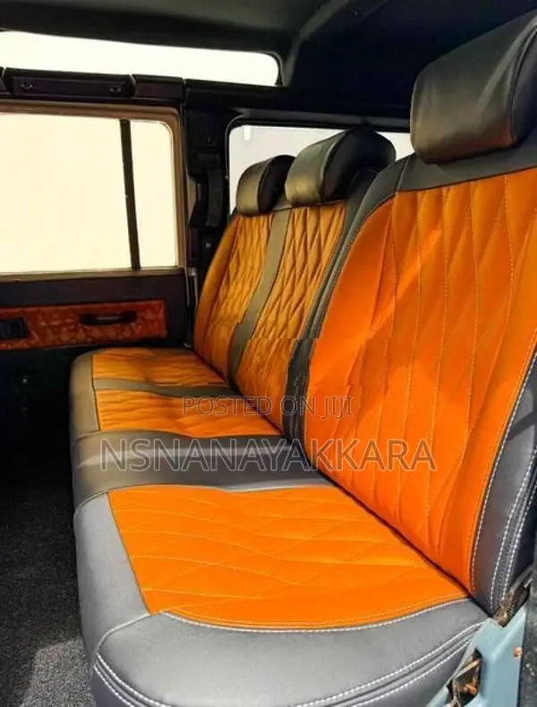 Land Rover Defender 1992