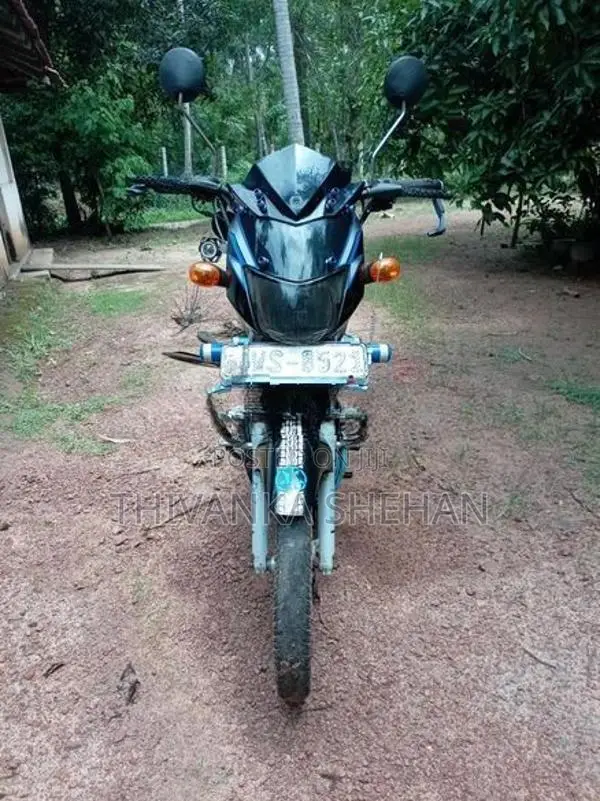Bajaj CT100 2011