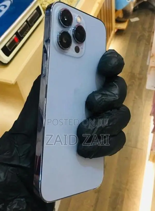 Apple iPhone 13 Pro (Used)