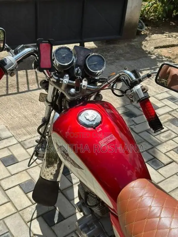 Honda CM Custom 2006