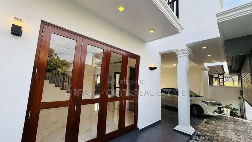 Brand New 3-Storey Luxury House for Sale in Polgasowita