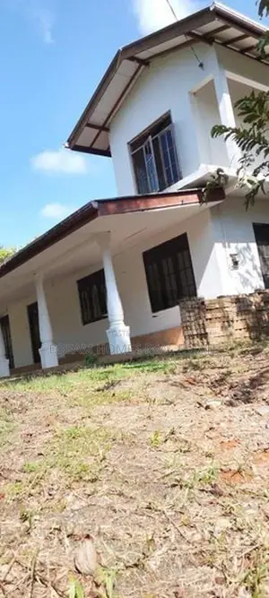 Prime Land with 2-Storey House – Wewaldeniya, Gampaha