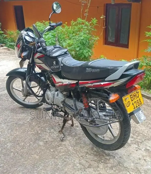 Bajaj CT100 2019