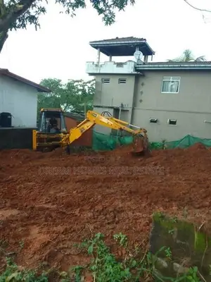 9.5 Perches Land Near Athurugiriya Junction