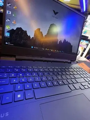 HP Victus 15