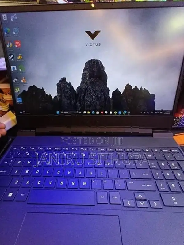 HP Victus 15